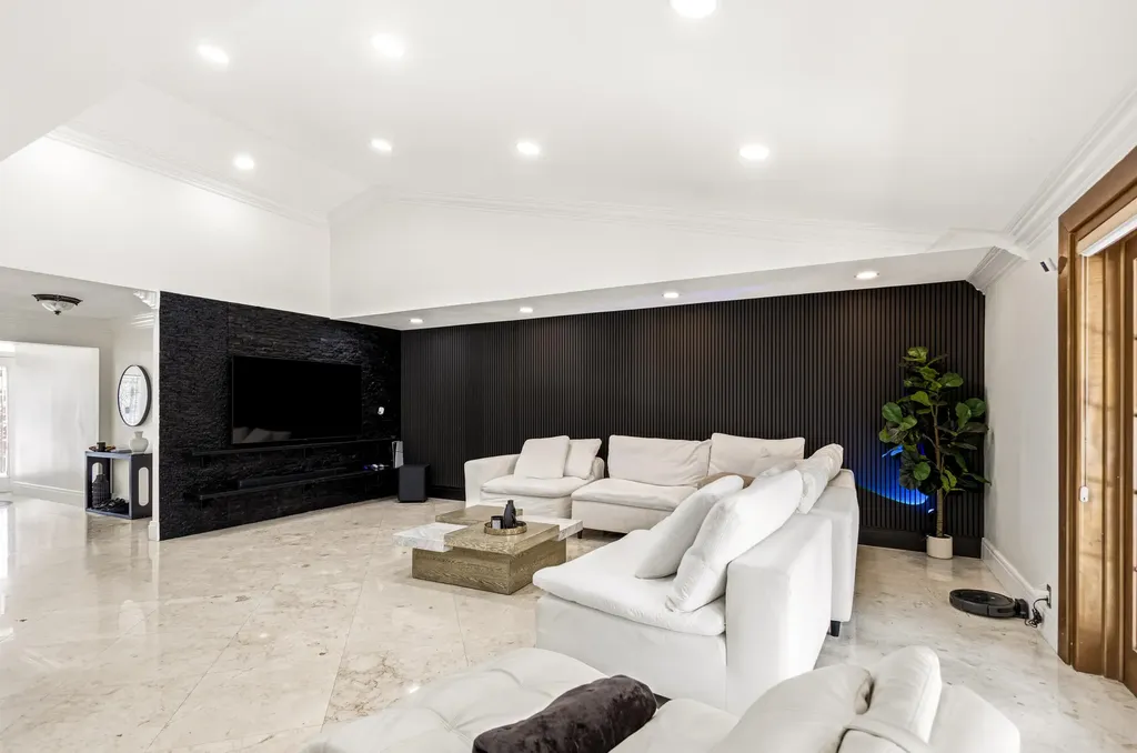 5223 Deerhurst Crescent Circle Boca Raton FL 33486
