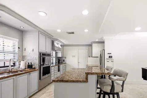 5223 Deerhurst Crescent Circle Boca Raton FL 33486