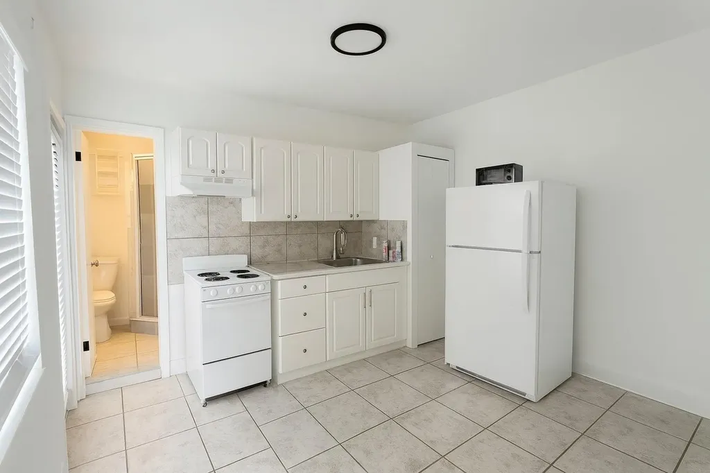 1100 NE 12th Avenue Fort Lauderdale FL 33304