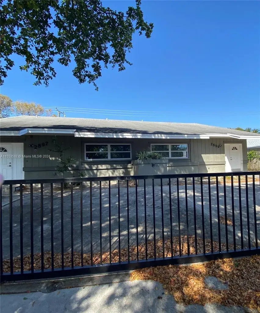 2899 NE 2nd Avenue Boca Raton FL 33431