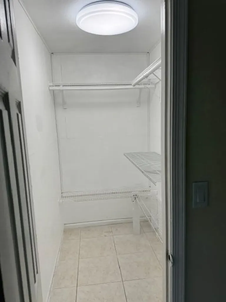 2899 NE 2nd Avenue Boca Raton FL 33431