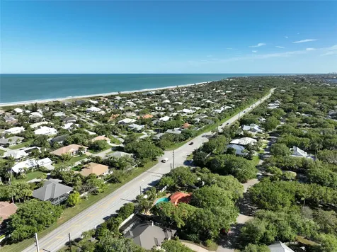 1200 Poitras Drive Vero Beach FL 32963