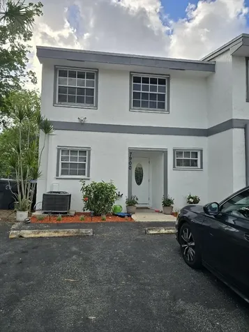 7900 SW 7th Place North Lauderdale FL 33068