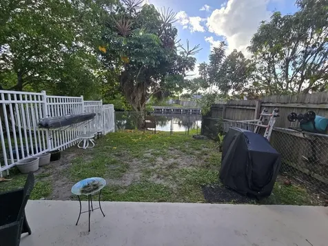 7900 SW 7th Place North Lauderdale FL 33068