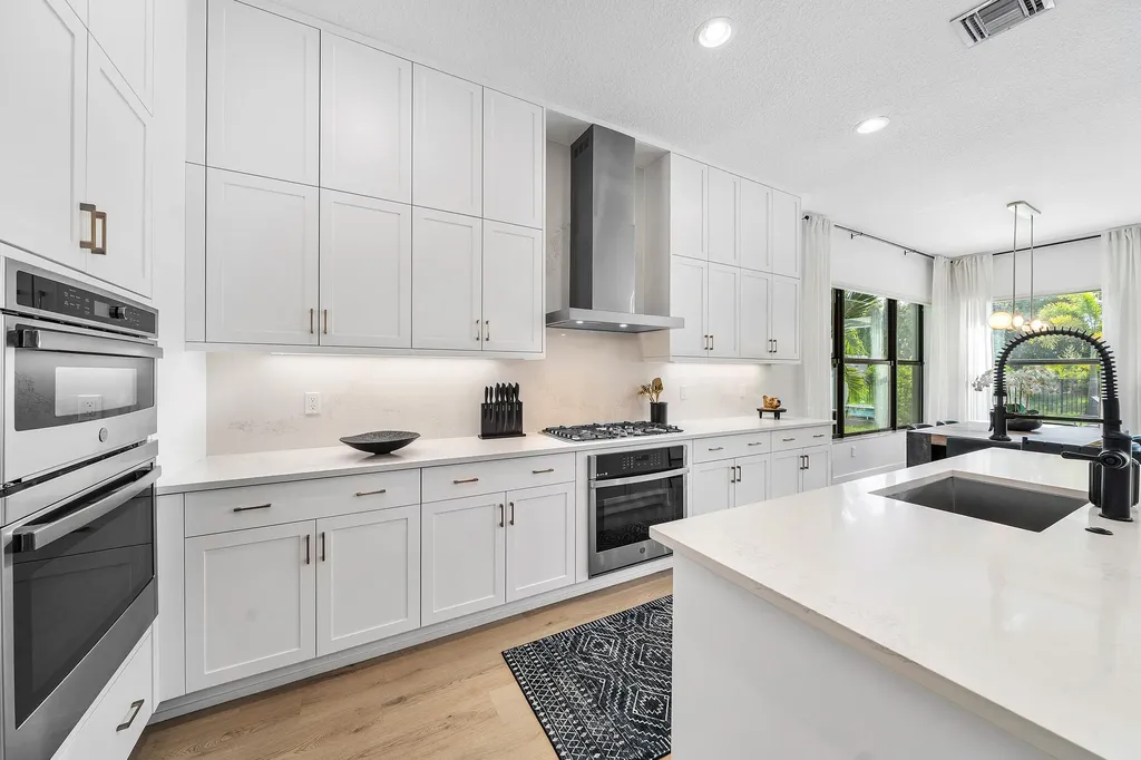 20288 Castle Stuart Avenue Boca Raton FL 33434