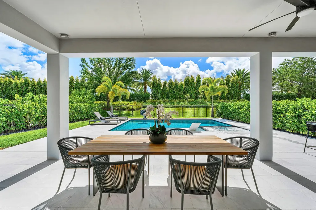 20288 Castle Stuart Avenue Boca Raton FL 33434