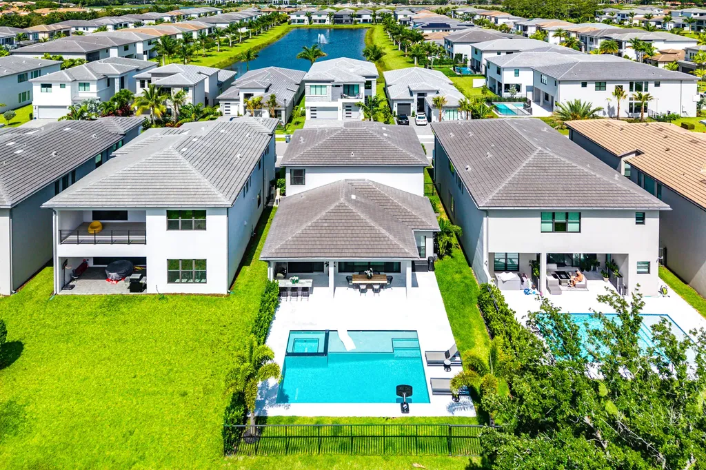 20288 Castle Stuart Avenue Boca Raton FL 33434