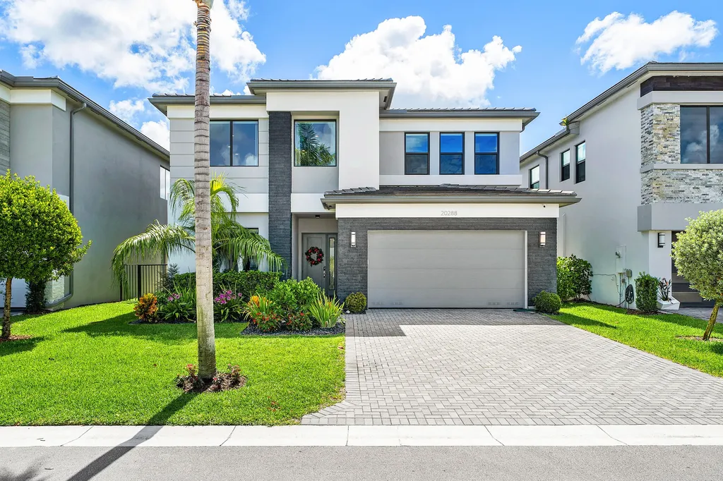 20288 Castle Stuart Avenue Boca Raton FL 33434