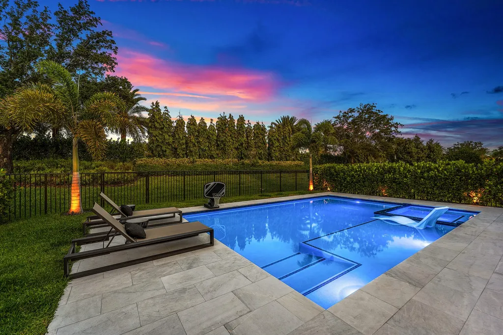 20288 Castle Stuart Avenue Boca Raton FL 33434