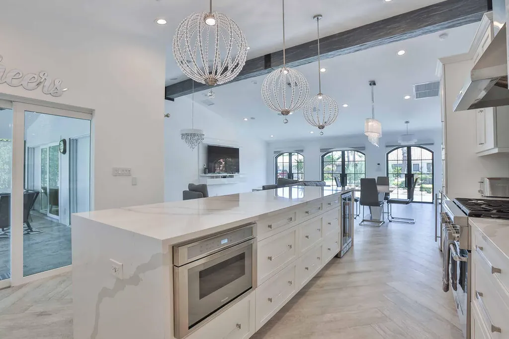 713 Forsyth Street Boca Raton FL 33487