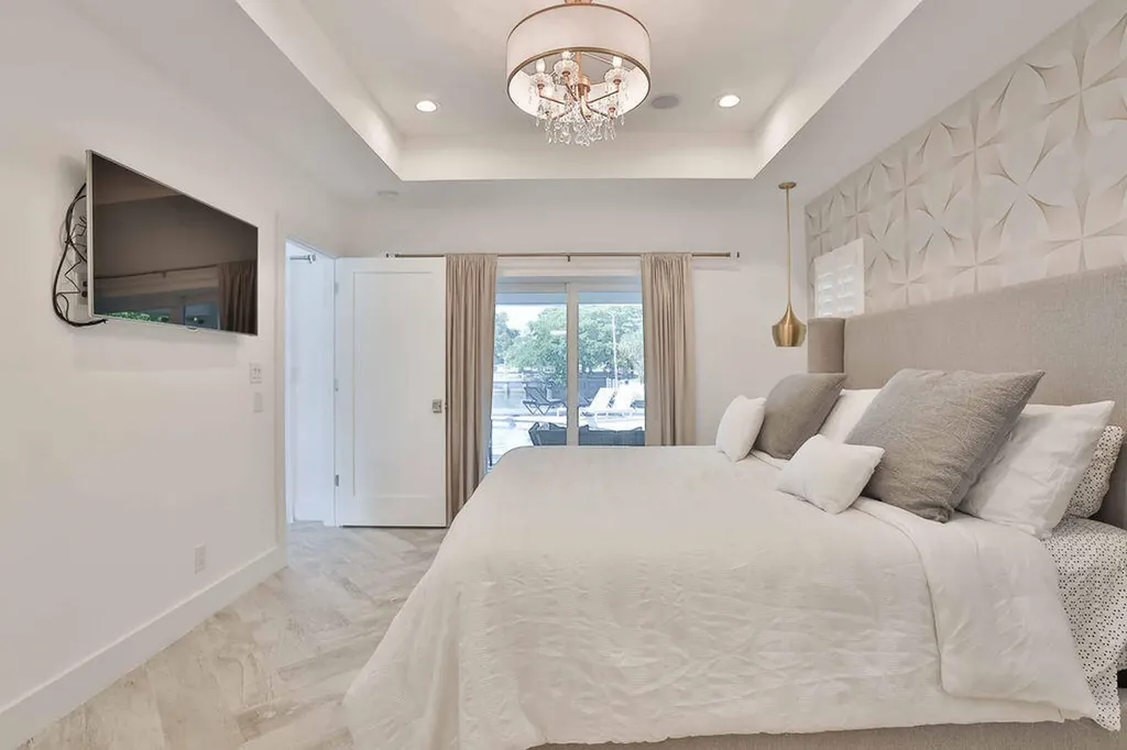 713 Forsyth Street Boca Raton FL 33487