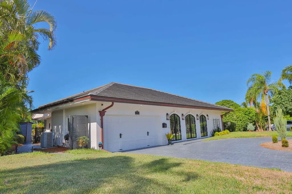 713 Forsyth Street Boca Raton FL 33487