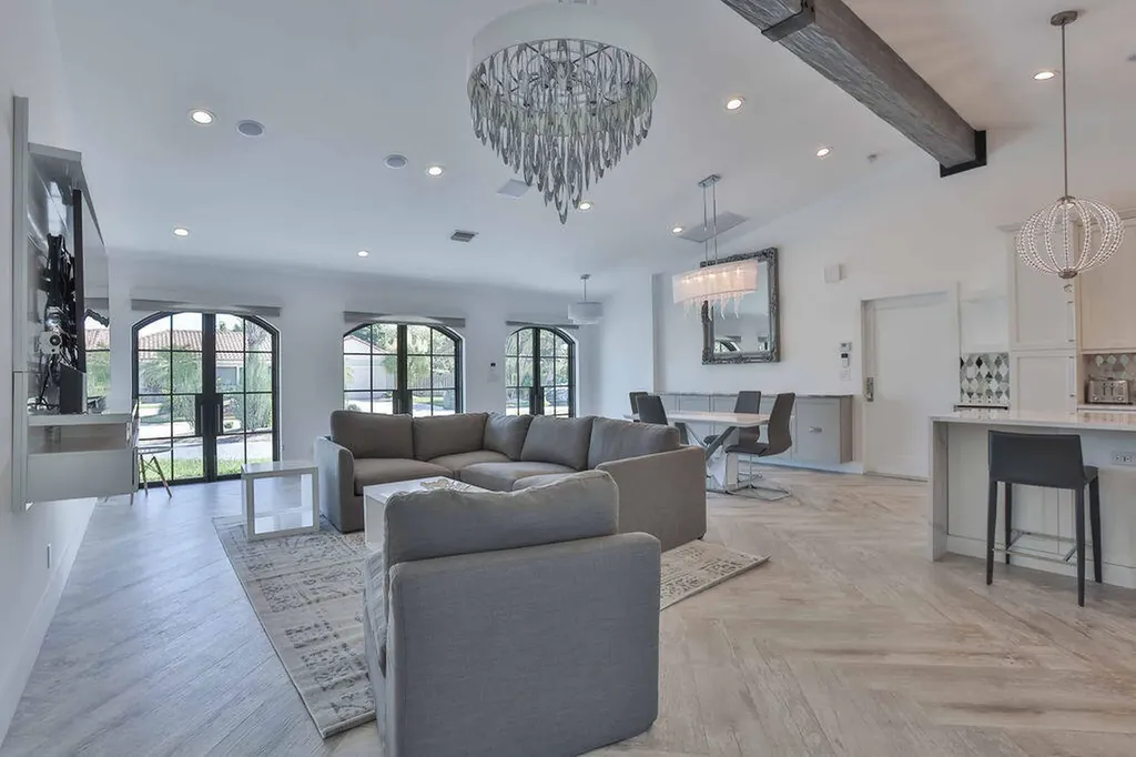713 Forsyth Street Boca Raton FL 33487