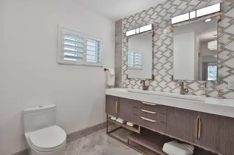 713 Forsyth Street Boca Raton FL 33487