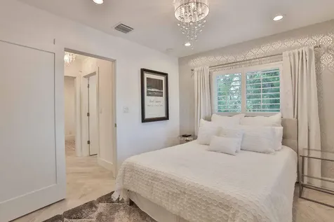 713 Forsyth Street Boca Raton FL 33487