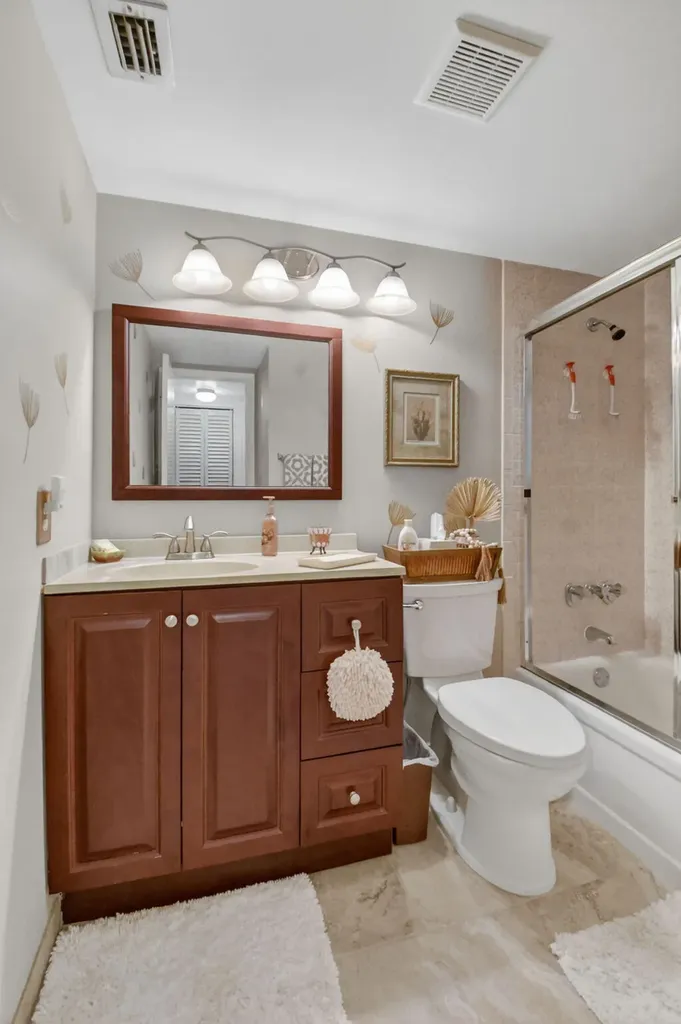 207 Pine Hov Circle Greenacres FL 33463