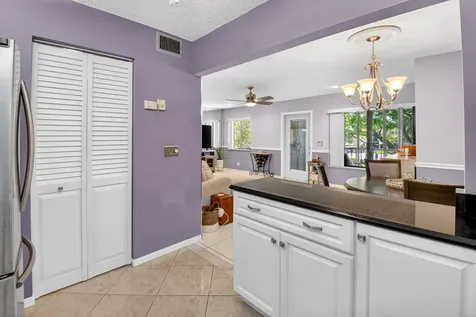 207 Pine Hov Circle Greenacres FL 33463