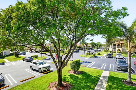 207 Pine Hov Circle Greenacres FL 33463