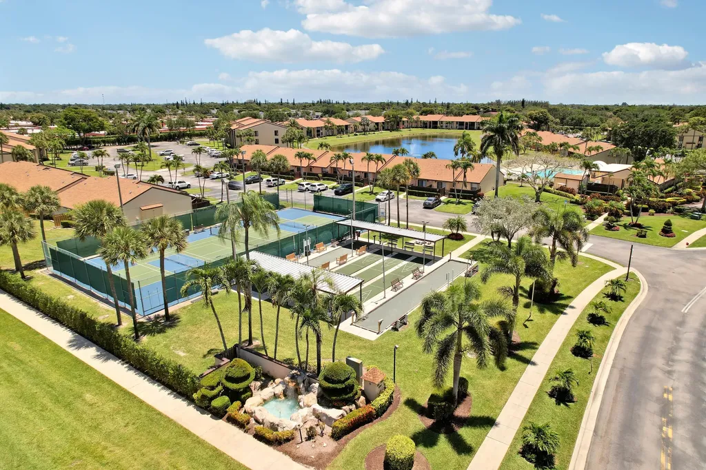 821 Sky Pine Way Greenacres FL 33415