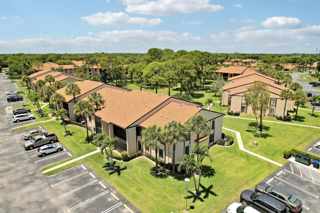 821 Sky Pine Way Greenacres FL 33415