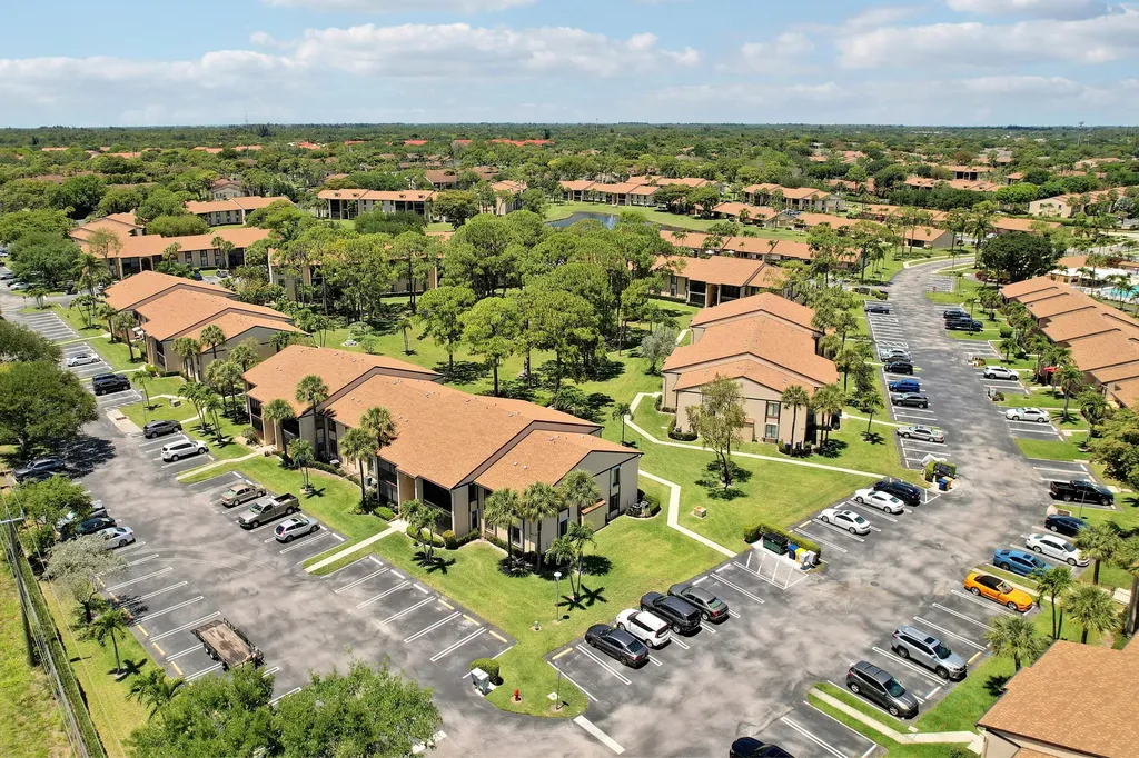 821 Sky Pine Way Greenacres FL 33415