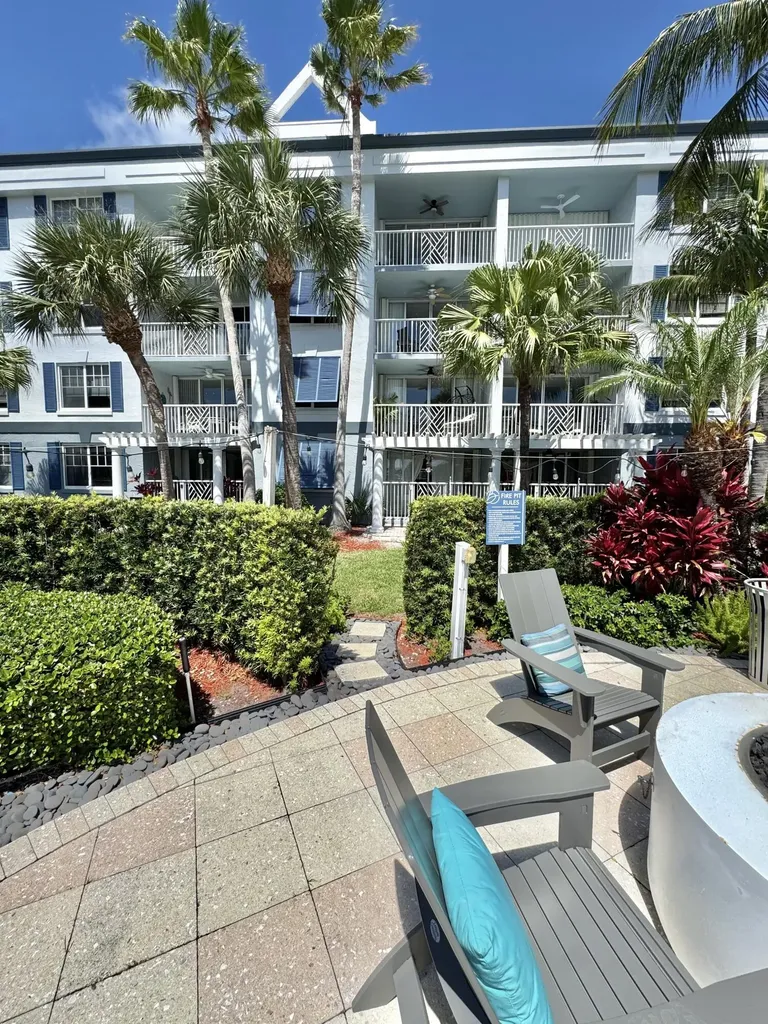 651 E Woolbright Road Boynton Beach FL 33435