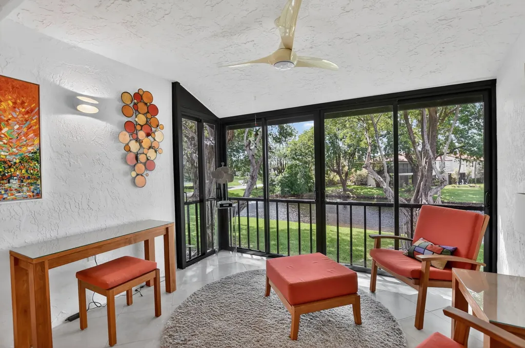 8310 Casa Del Lago Boca Raton FL 33433