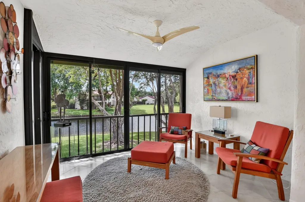 8310 Casa Del Lago Boca Raton FL 33433