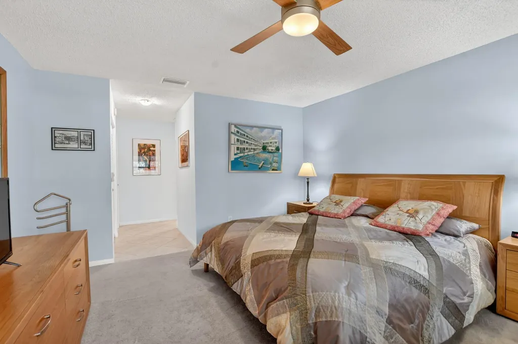 8310 Casa Del Lago Boca Raton FL 33433