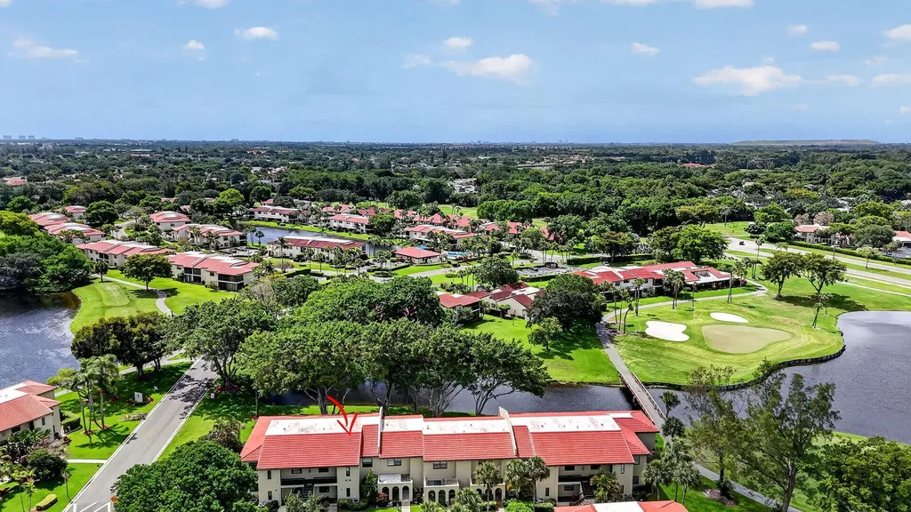 8310 Casa Del Lago Boca Raton FL 33433