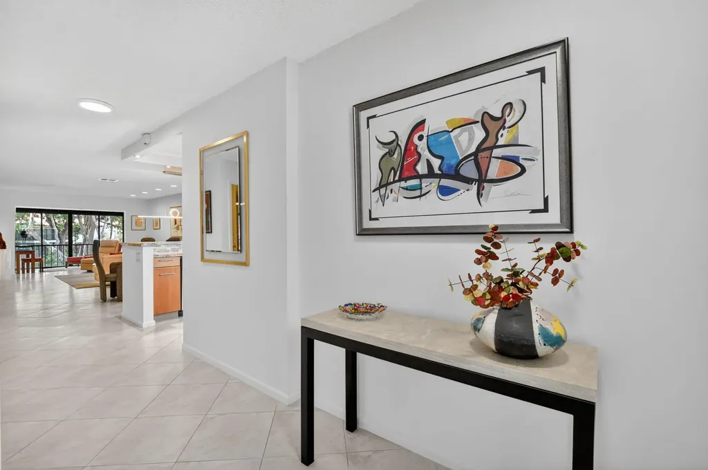 8310 Casa Del Lago Boca Raton FL 33433