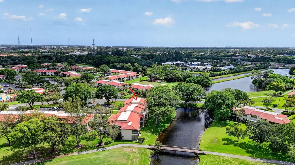 8310 Casa Del Lago Boca Raton FL 33433