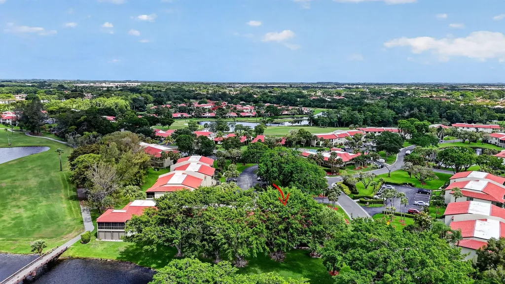 8310 Casa Del Lago Boca Raton FL 33433