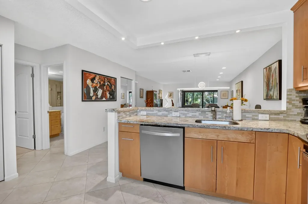 8310 Casa Del Lago Boca Raton FL 33433