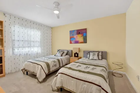 8310 Casa Del Lago Boca Raton FL 33433