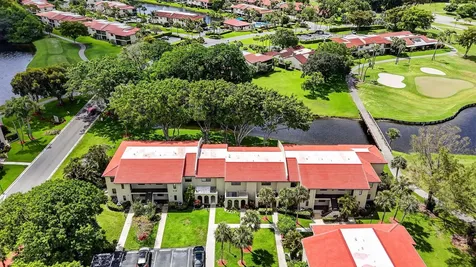 8310 Casa Del Lago Boca Raton FL 33433