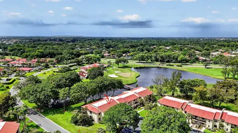 8310 Casa Del Lago Boca Raton FL 33433
