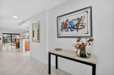8310 Casa Del Lago Boca Raton FL 33433