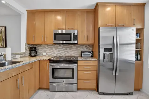 8310 Casa Del Lago Boca Raton FL 33433