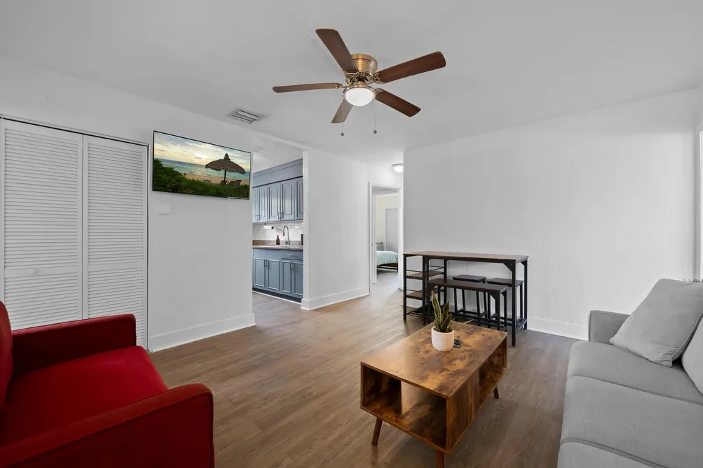 2571 NW 18th Court Fort Lauderdale FL 33311