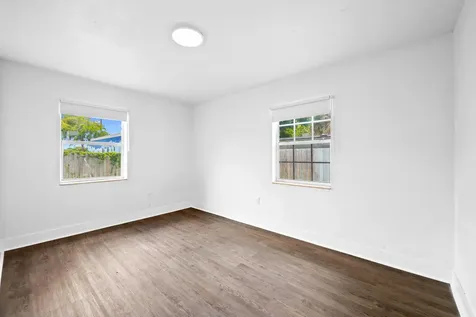 2571 NW 18th Court Fort Lauderdale FL 33311