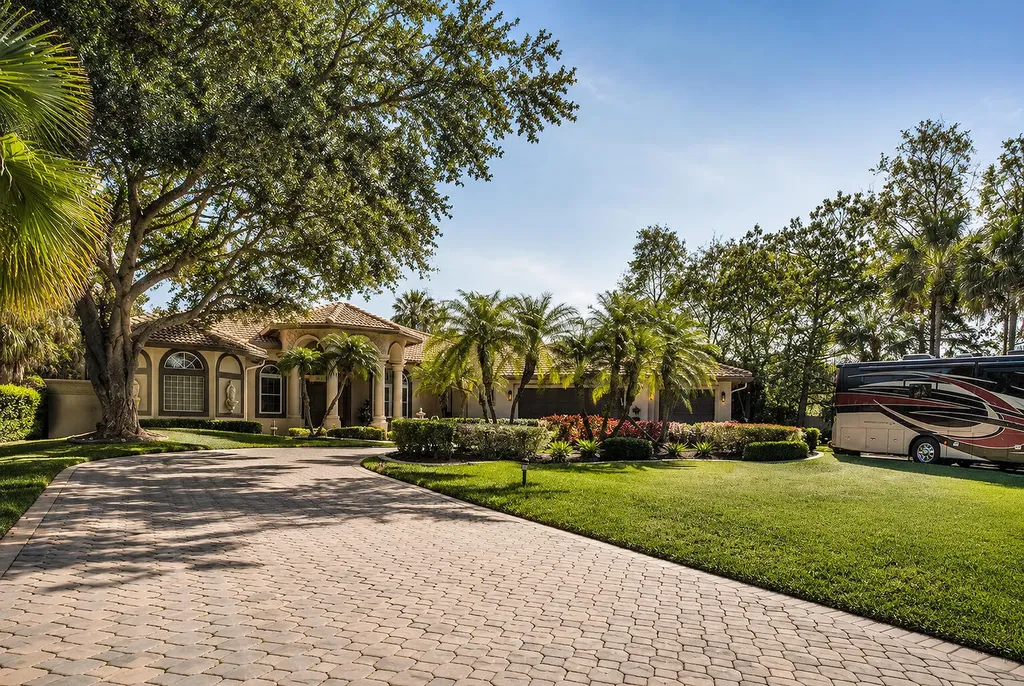 5884 NW 79th Way Parkland FL 33067