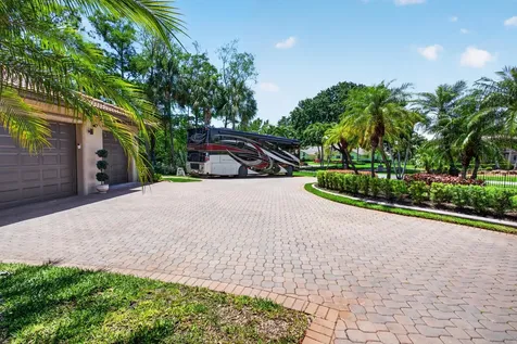 5884 NW 79th Way Parkland FL 33067
