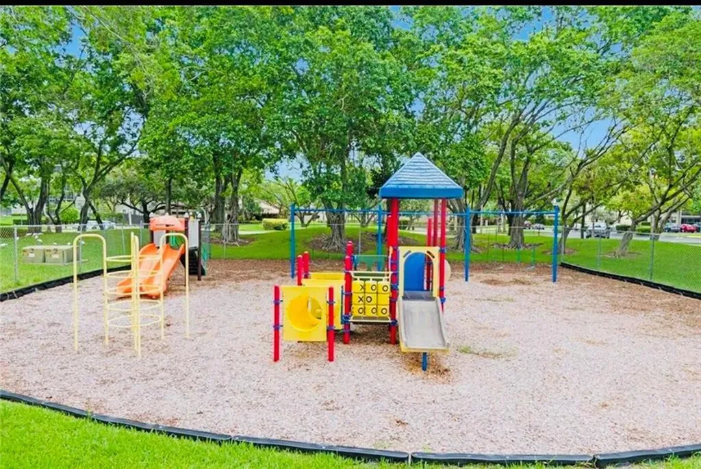 2214 S Cypress Bend Drive Pompano Beach FL 33069