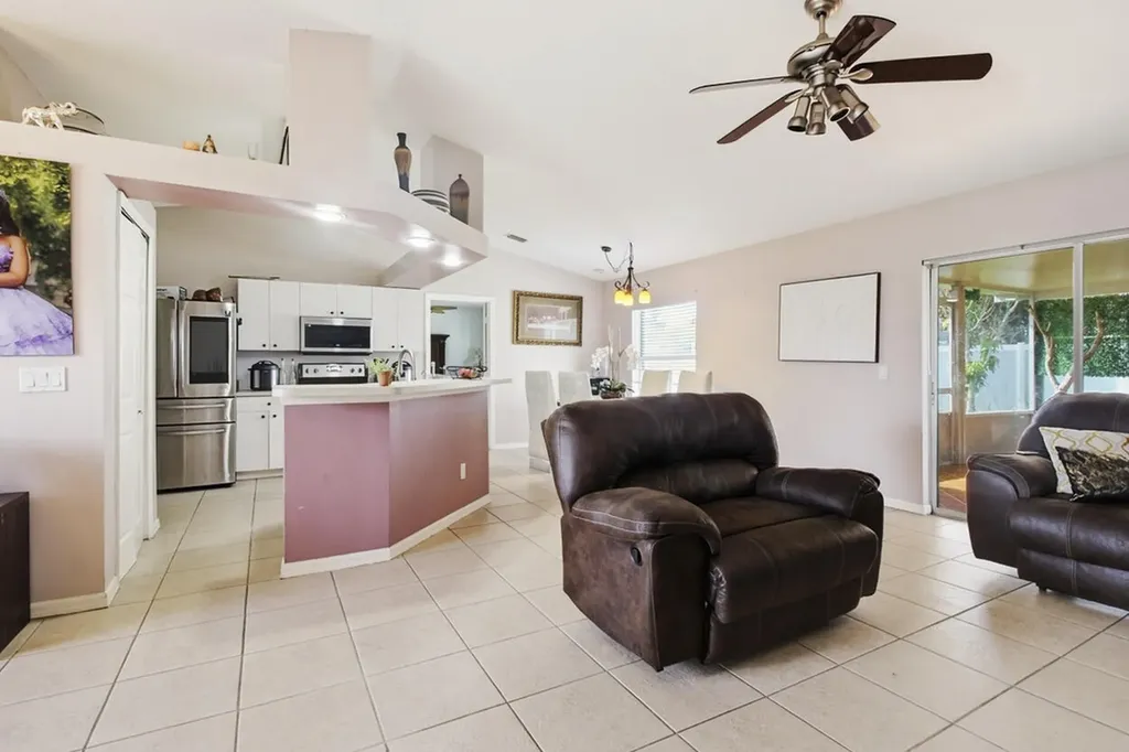 2718 SW Hamilton Avenue Port St Lucie FL 34987