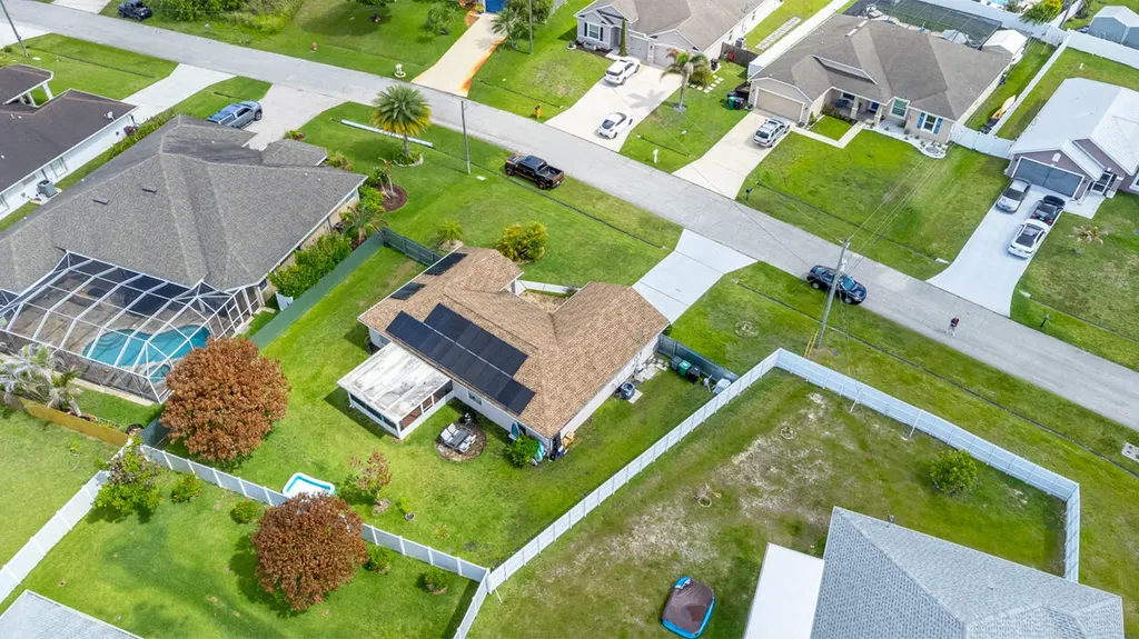 2718 SW Hamilton Avenue Port St Lucie FL 34987