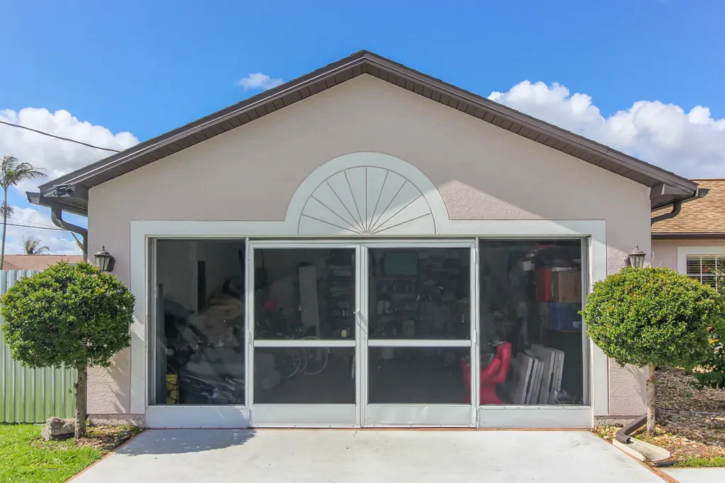 2718 SW Hamilton Avenue Port St Lucie FL 34987
