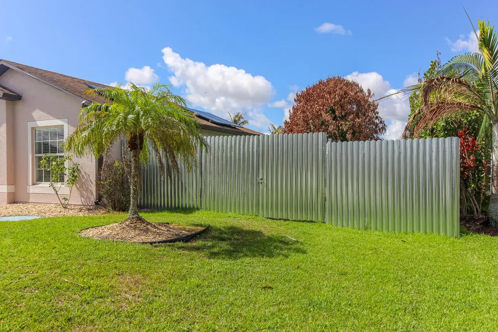 2718 SW Hamilton Avenue Port St Lucie FL 34987