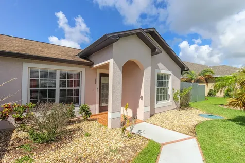 2718 SW Hamilton Avenue Port St Lucie FL 34987