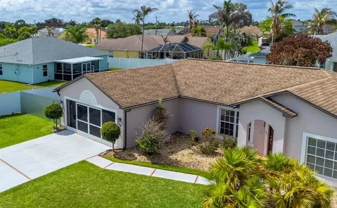 2718 SW Hamilton Avenue Port St Lucie FL 34987